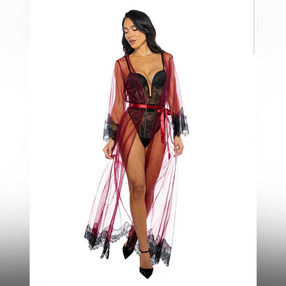 DAYDREAM MAXI ROBE